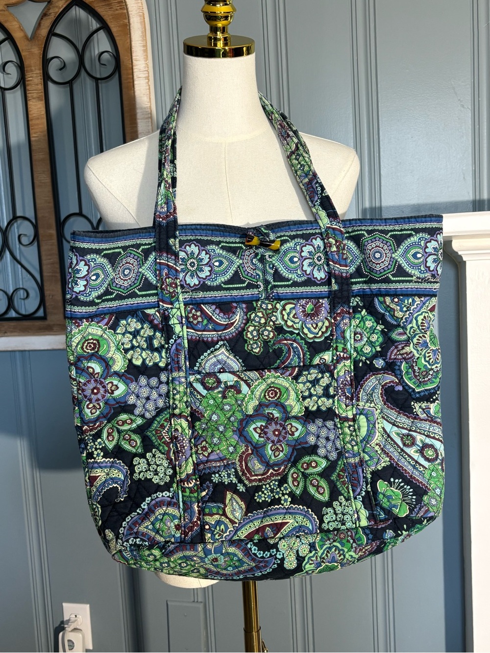 NWOT Vera Bradley Multicolor Blues Greens Paisley Large Tote Zip Buckle Pockets